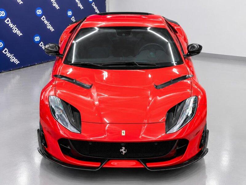 Carbon-Softkit für den Ferrari 812
