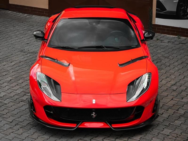 Carbon fiber soft kit for Ferrari 812